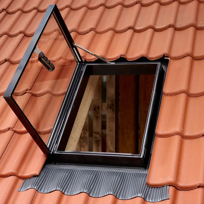 Pose de fenêtre de toit VELUX et remplacement d'entourage à Bergerac, Bergerac, T-M Rénov